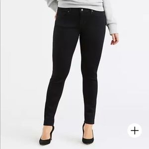 Levi’s Curvy Skinny Jeans